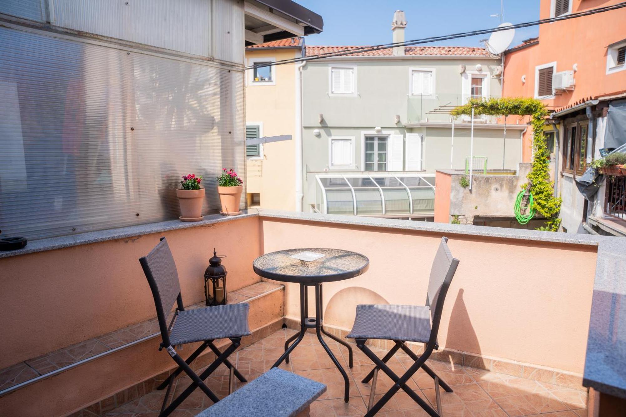 Apartment Uno Koper Exterior photo